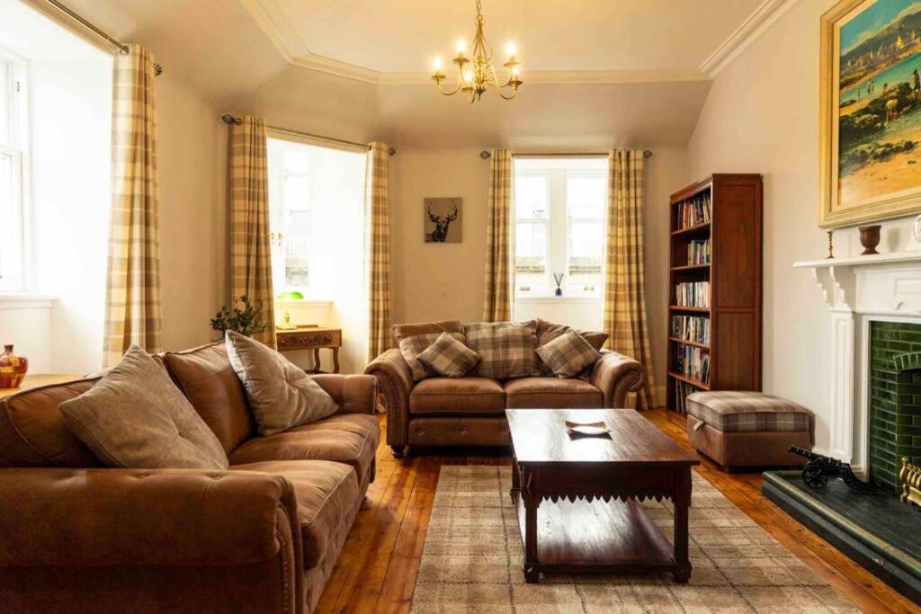 Spacious City Centre Apartment Full Of Character Inverness Exterior foto